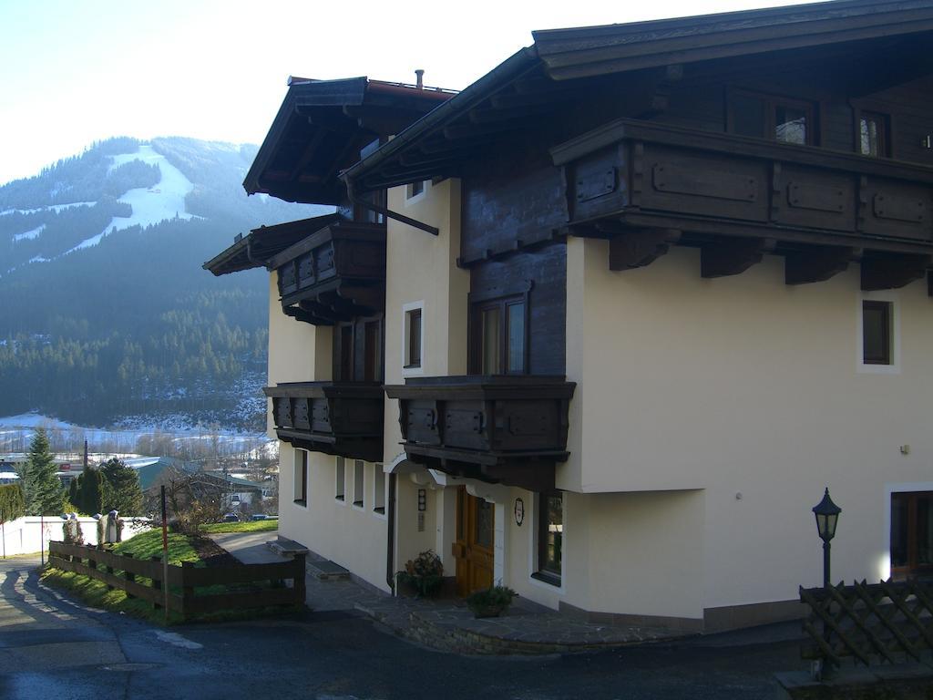 Gaestehaus Hofer Brixen im Thale Buitenkant foto