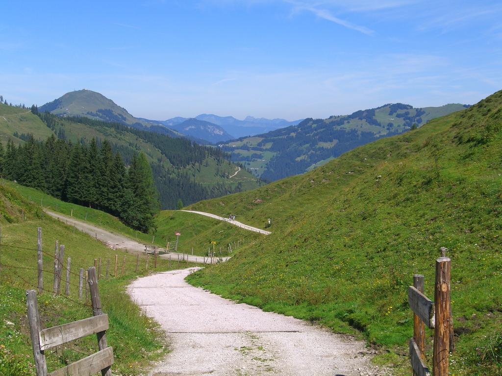 Gaestehaus Hofer Brixen im Thale Buitenkant foto